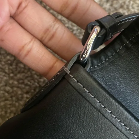 Coach Hamptons Shoulder Bag - Black